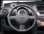 Toyota Aygo 2005 года